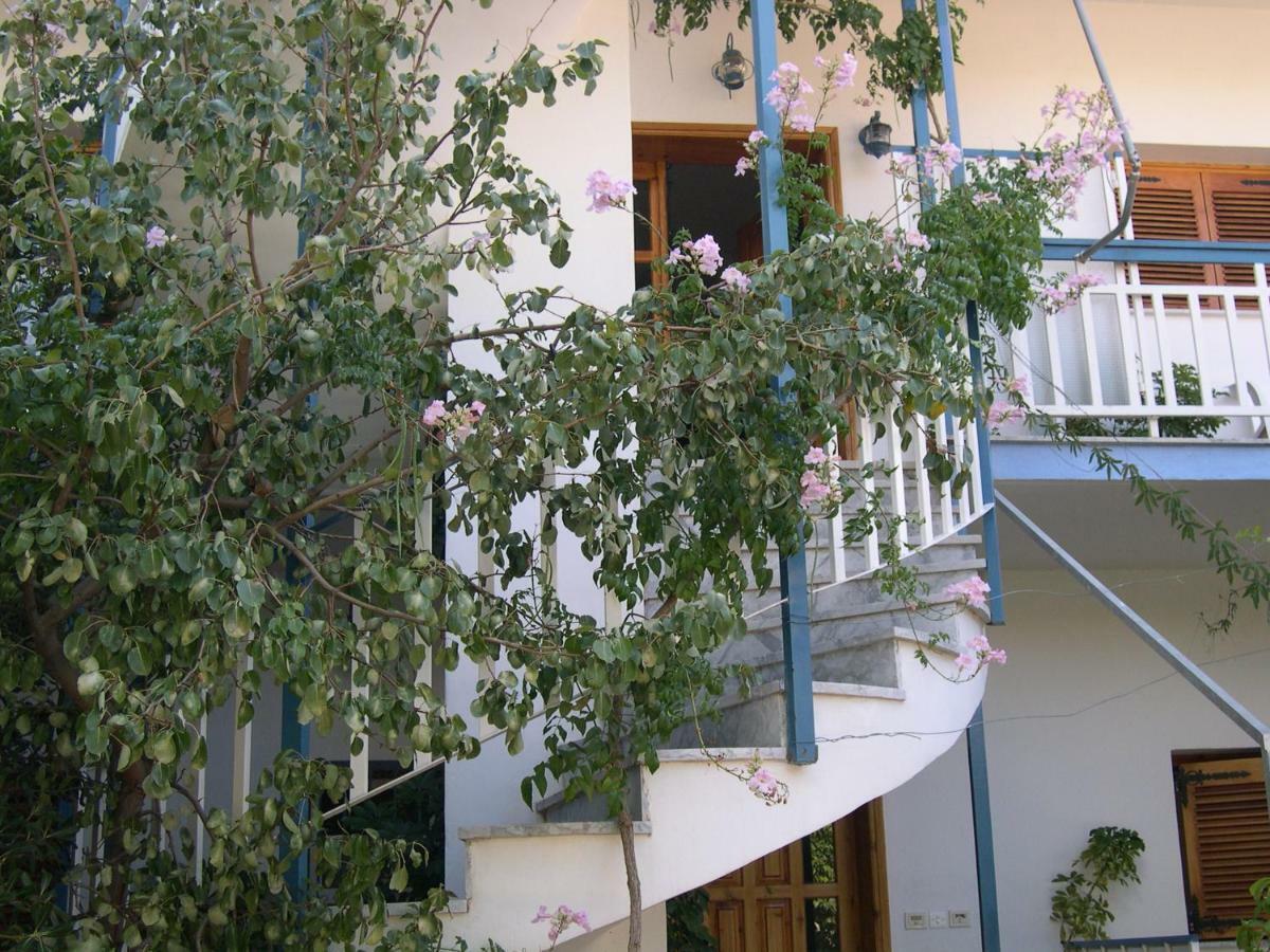Seaview Self Catering Apartment - Helen No 1 Xiropigado Esterno foto