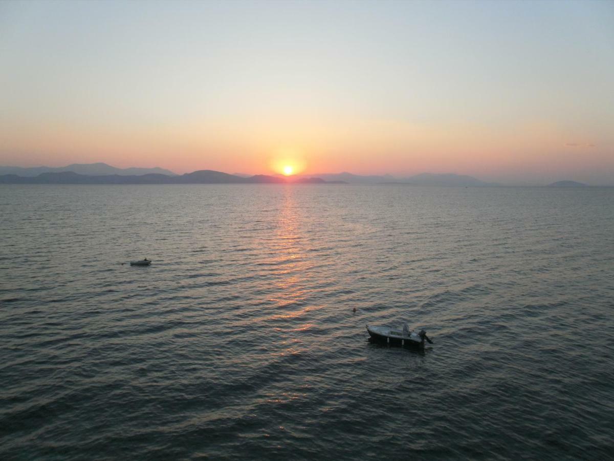 Seaview Self Catering Apartment - Helen No 1 Xiropigado Esterno foto
