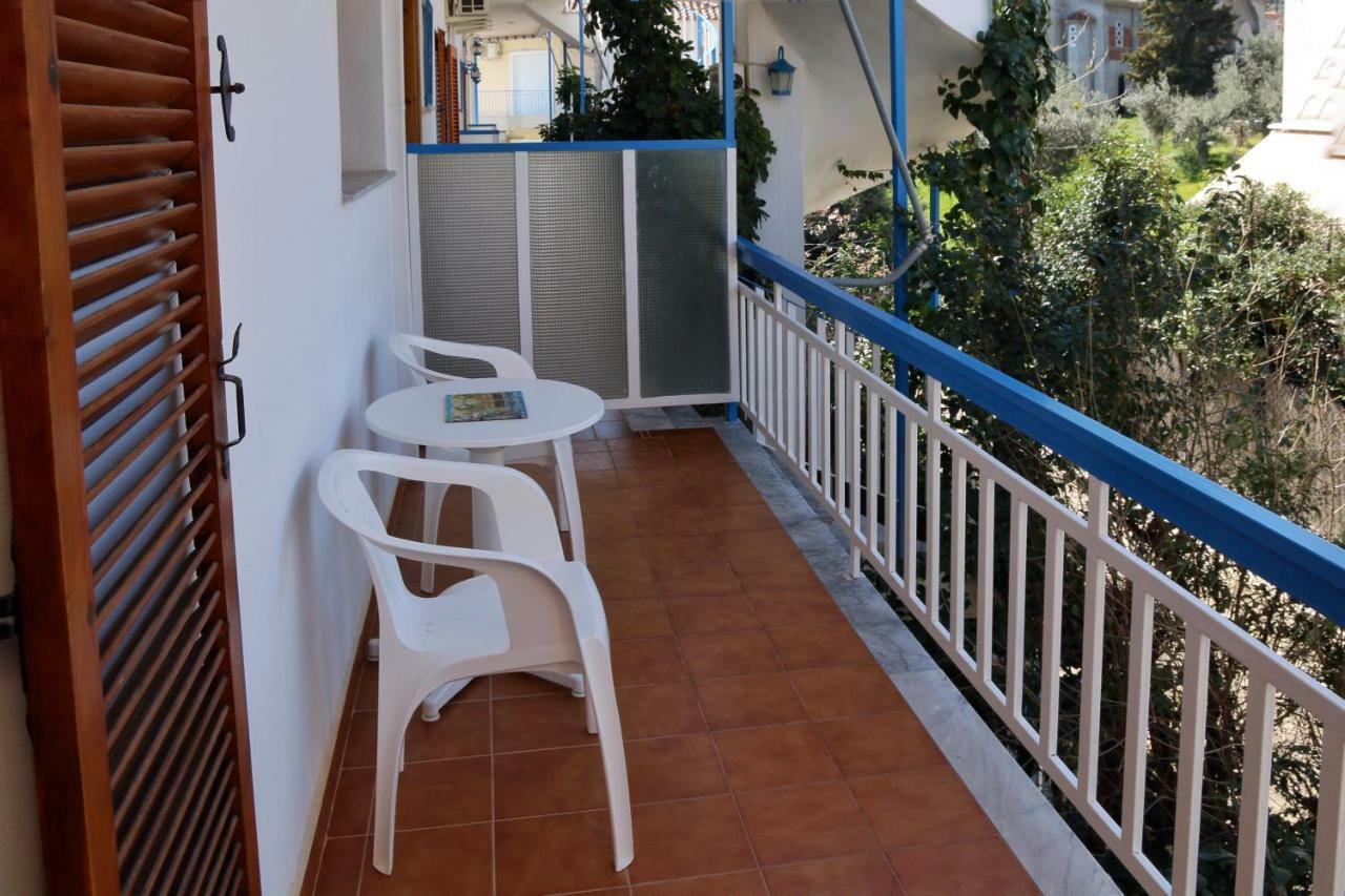 Seaview Self Catering Apartment - Helen No 1 Xiropigado Esterno foto