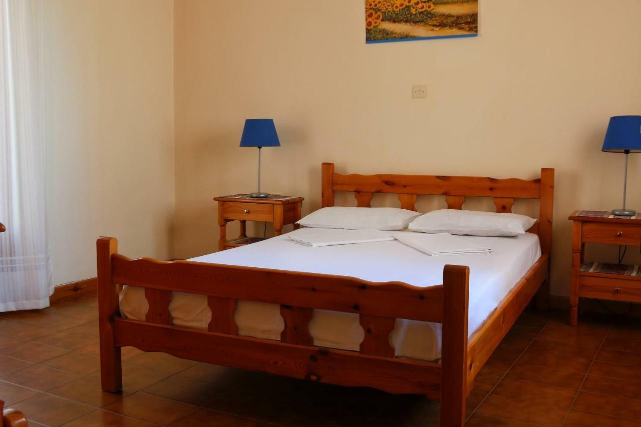 Seaview Self Catering Apartment - Helen No 1 Xiropigado Esterno foto